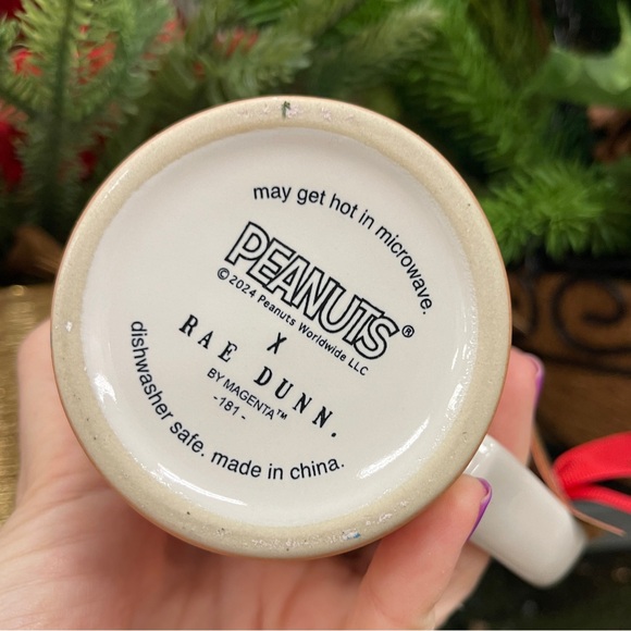 Christmas Snoopy Peanuts Plaid Doghouse Tis the Season Rae Dunn Holiday Mug NWT - Picture 5 of 5